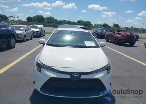 2021 Toyota Corolla Le из США, поврежденный, VIN 5YFEPMAEXMP257763